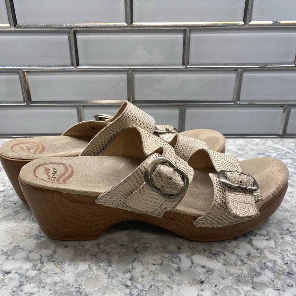 dansko sandals